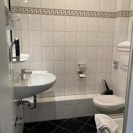 فيير ياهريستسايتن 2* هايدلبرغ