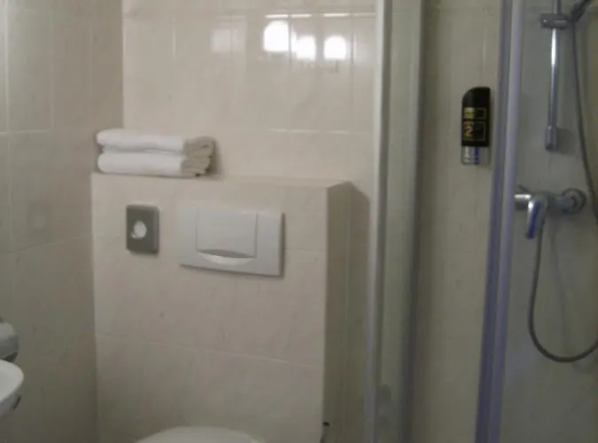 Hotell Vier Jahreszeiten Heidelberg